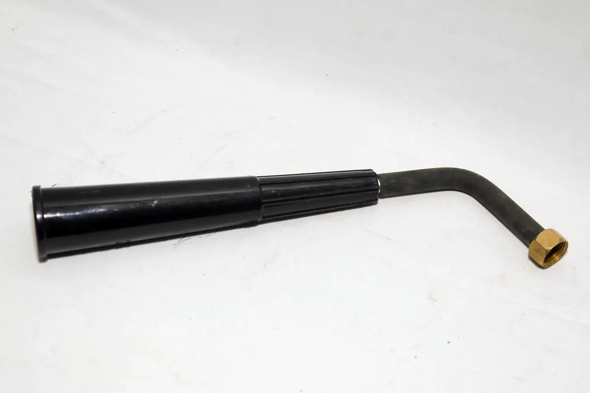 CO2 Discharge Horn with Bent Pipe and Brass Nut