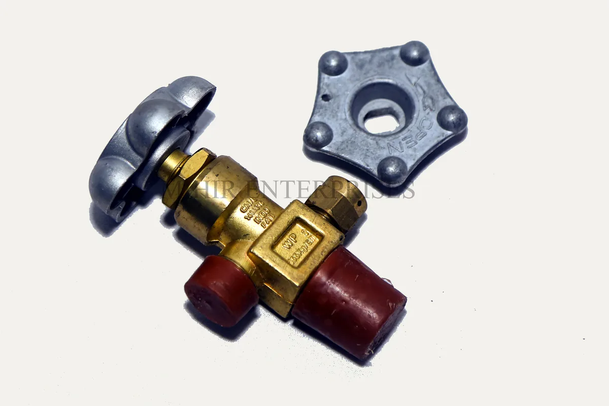 CO2 Cylinder Valve with Spare Handwheel